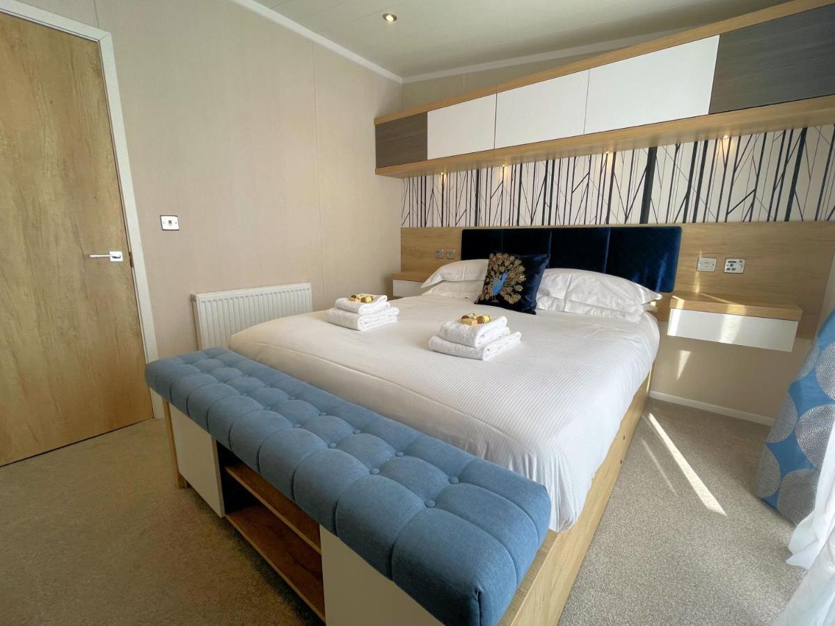 Luxury Lakeside Lodge With Htub Beautiful Views Annan Kültér fotó